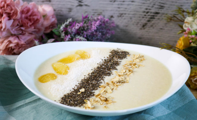 Coconut Pineapple Smoothie Bowl With Granola