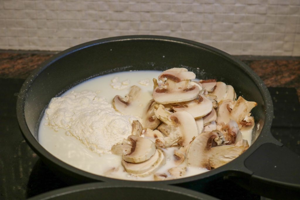 Cook Mushrooms with Milk